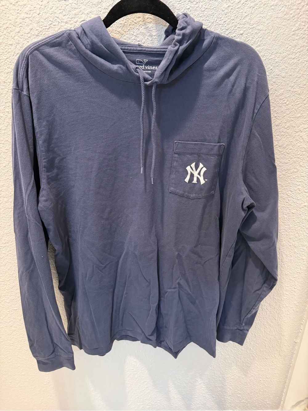 Vineyard Vines New York Yankees Navy Blue Long Sleeve Hoodie with NY Pocket Logo